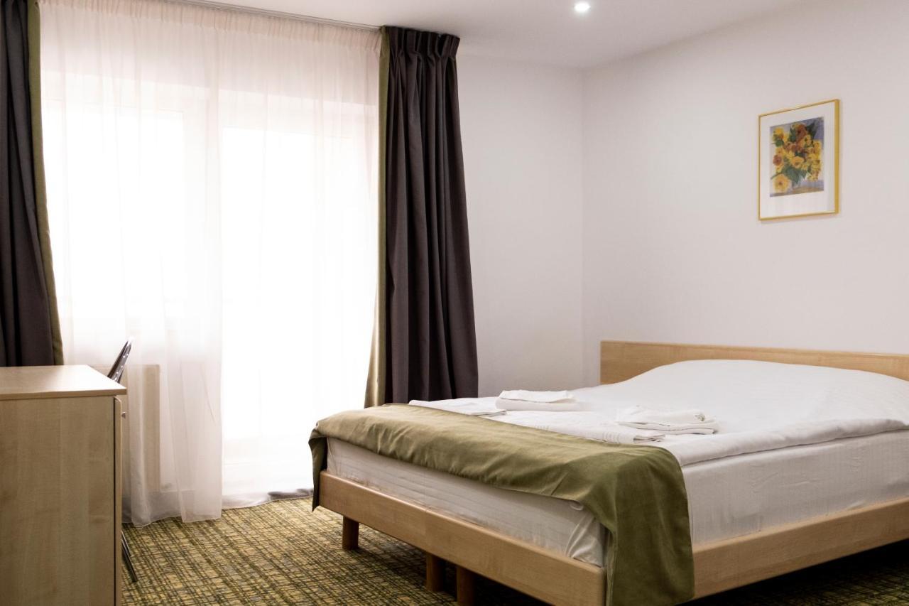 Casa Gabriela Hotel Bucharest Luaran gambar
